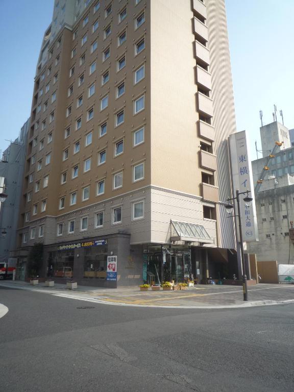Toyoko Inn Hiroshima Heiwa-Odori Exterior foto