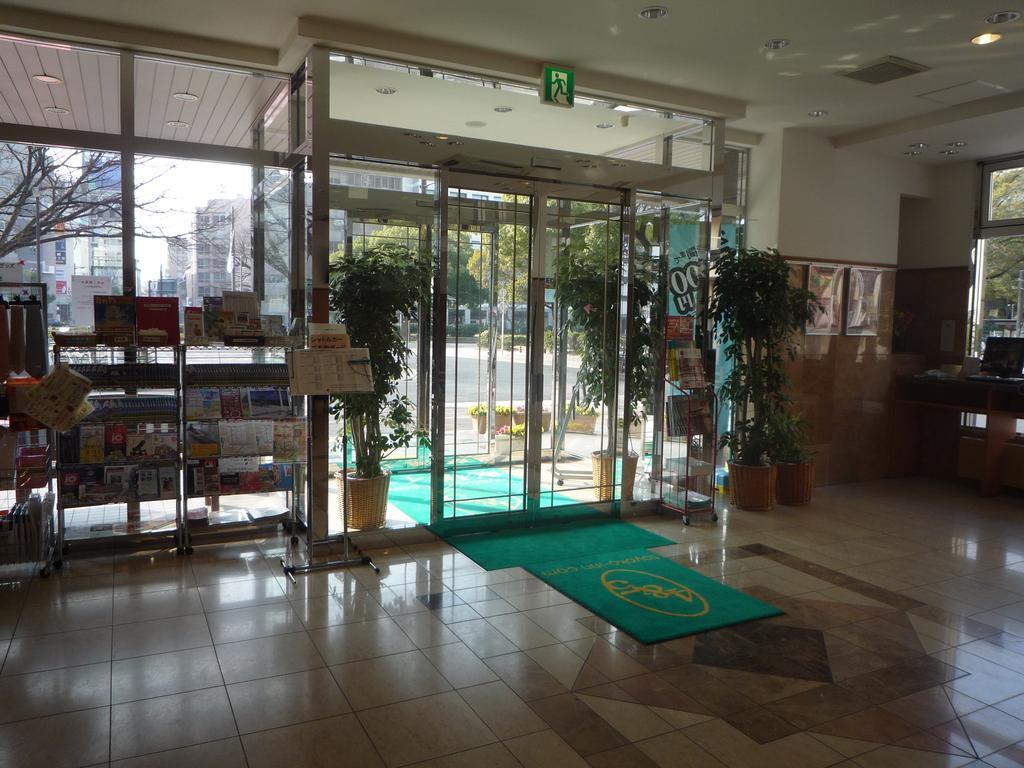 Toyoko Inn Hiroshima Heiwa-Odori Exterior foto